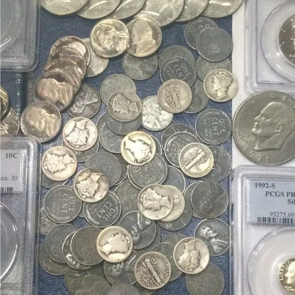 Assorted Coin Collection - Picture 3 of 16